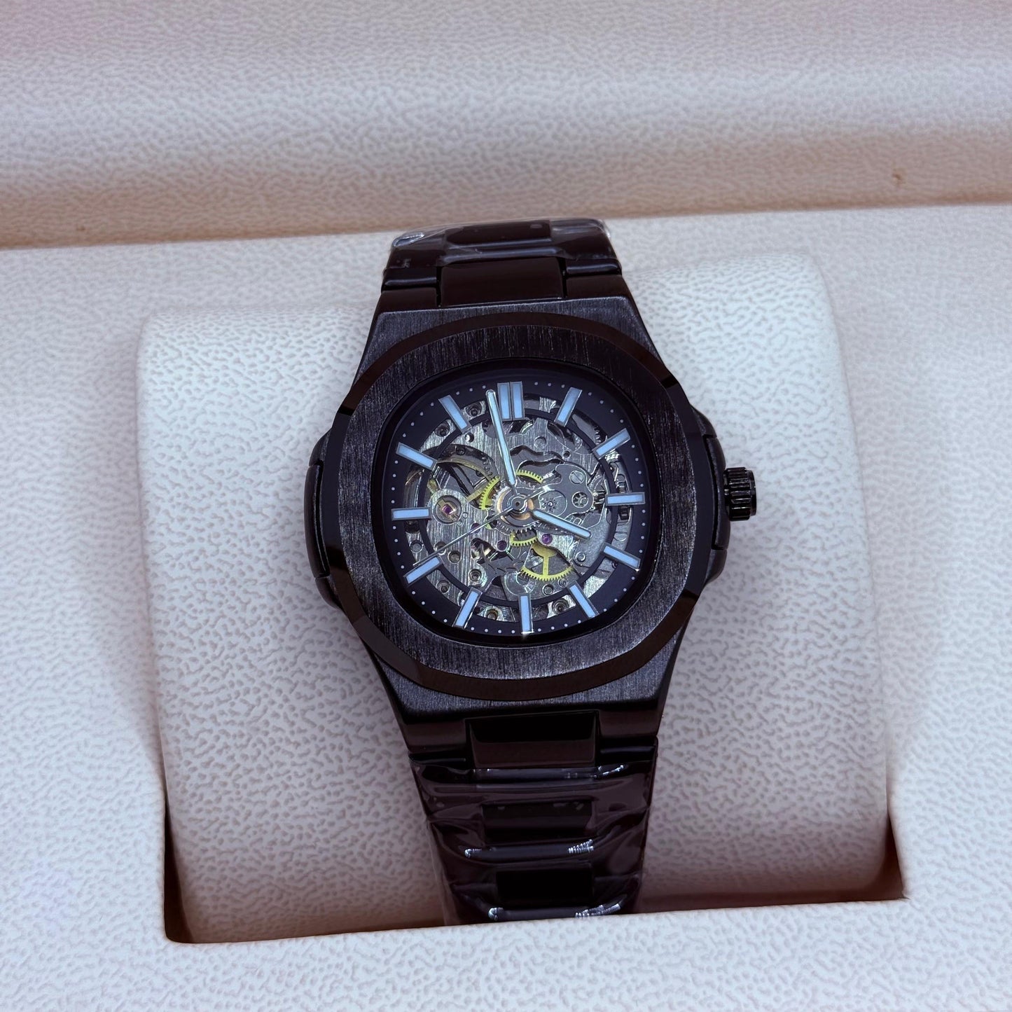 PP style automatic black with black scelton - Reluxe