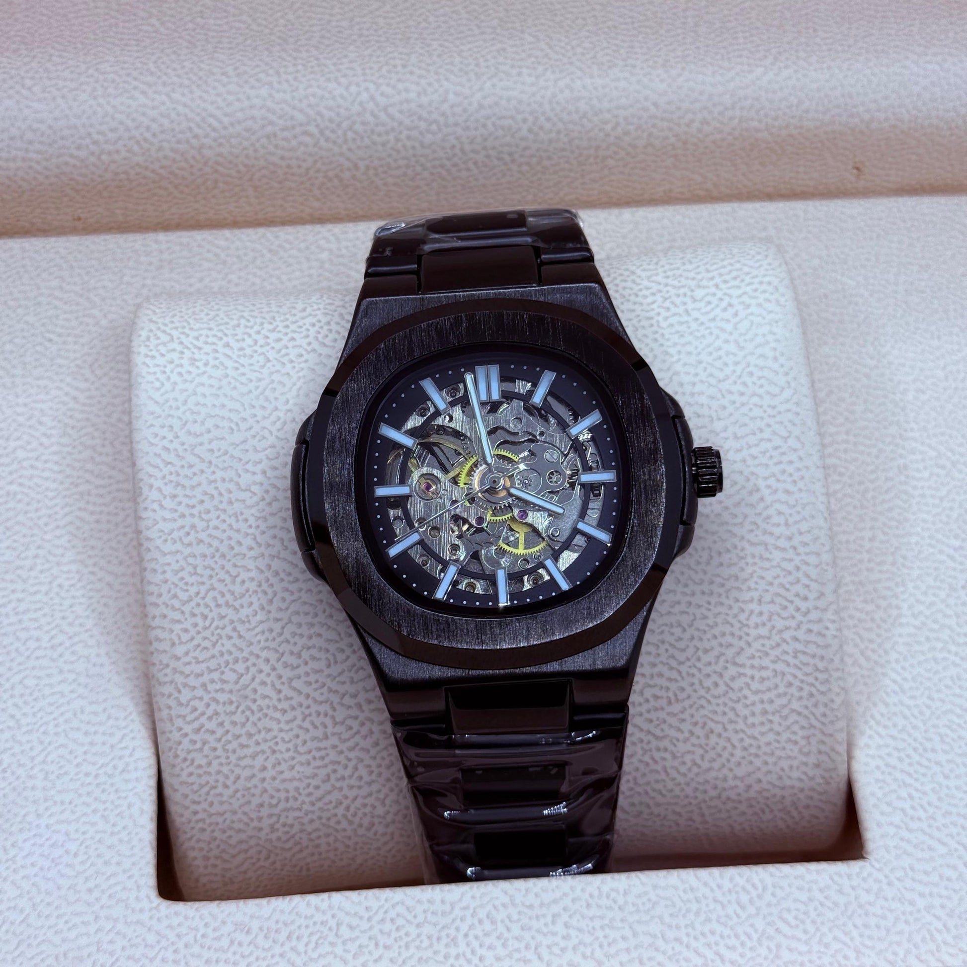 PP style automatic black with black scelton - Reluxe