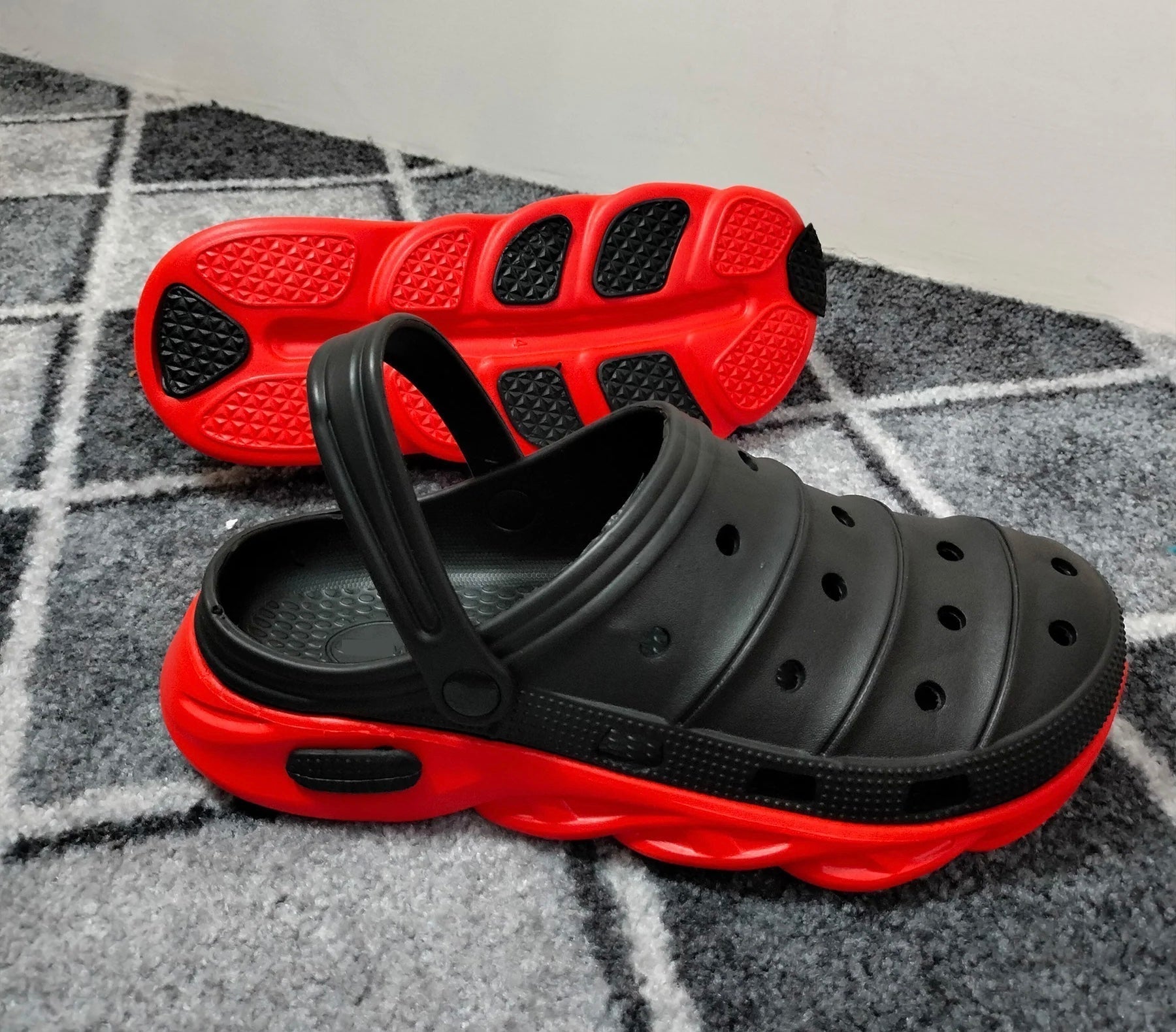 DECENT CROCS - Reluxe