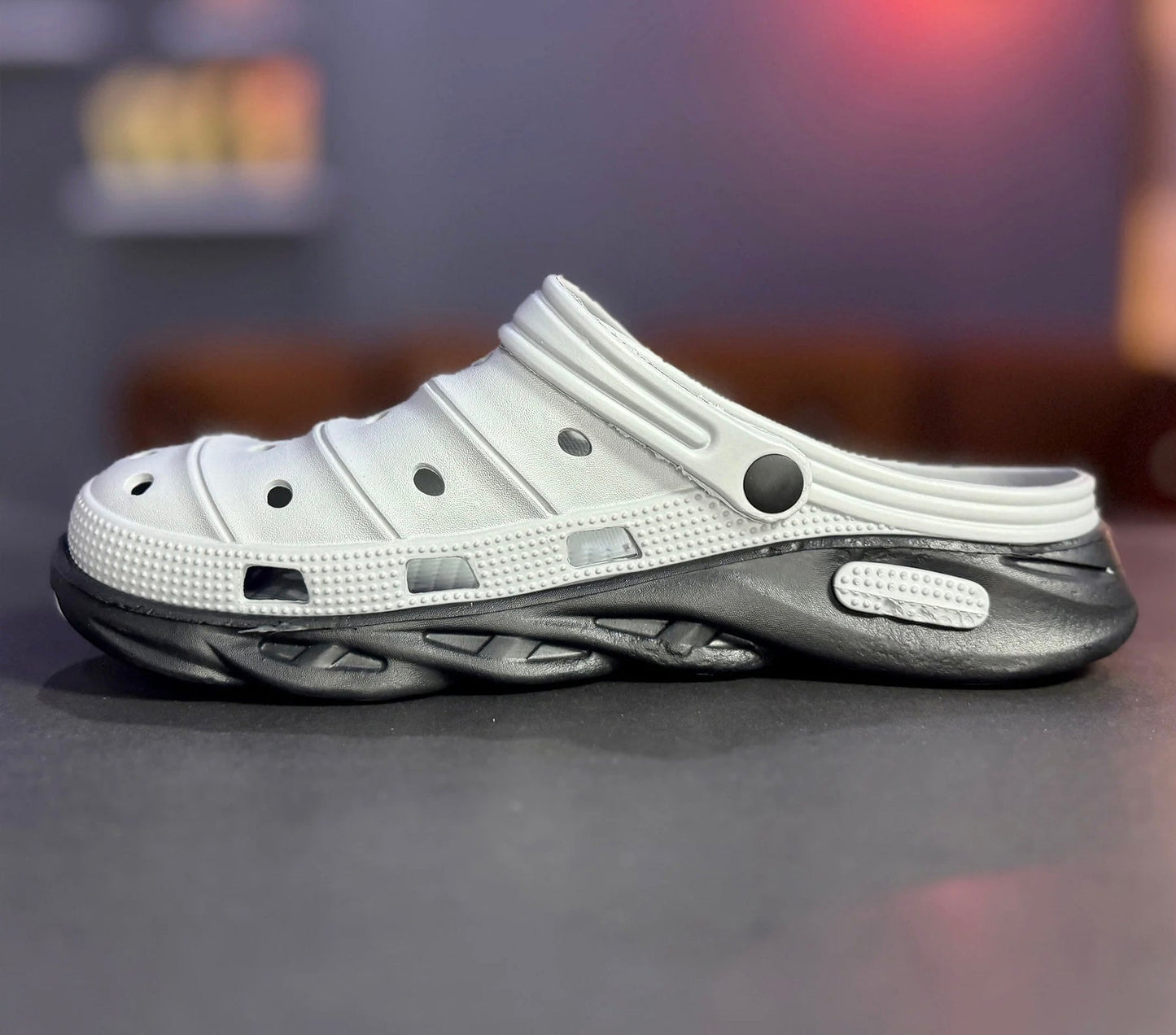 DECENT CROCS - Reluxe