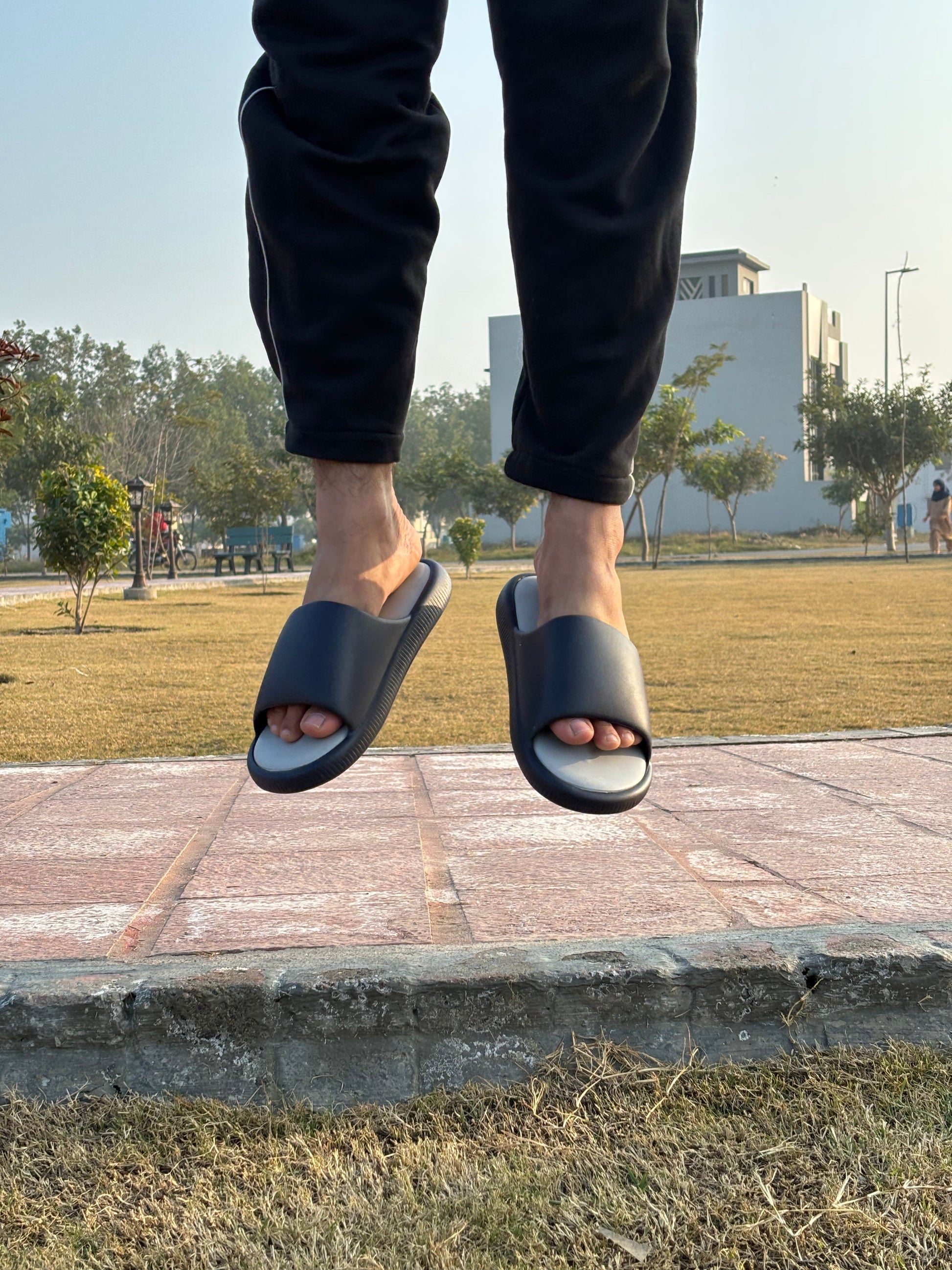 ZURBAN CLASSY SLIDES - Reluxe