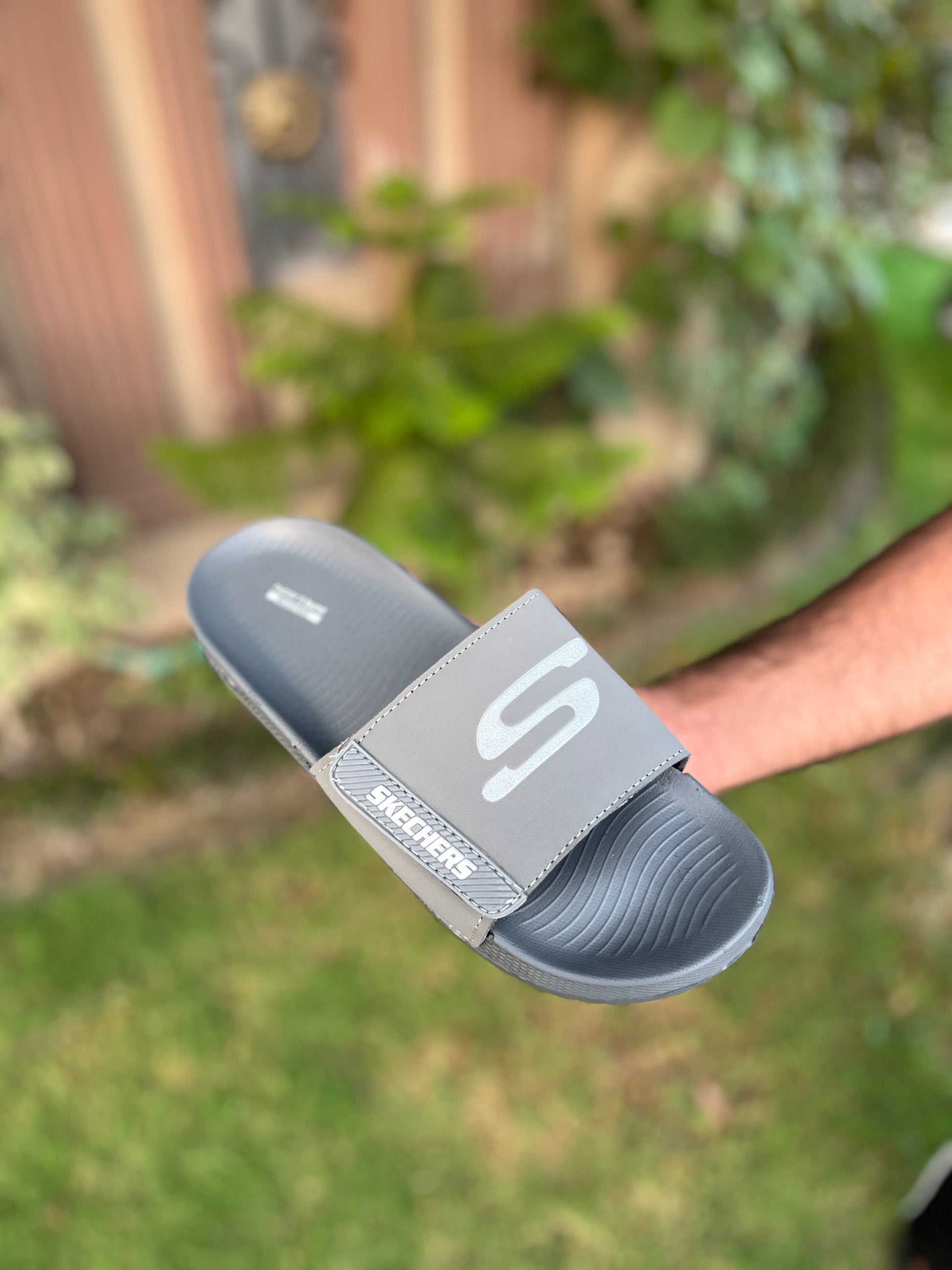 SKETCHER HYPER BURST SLIDES - Reluxe