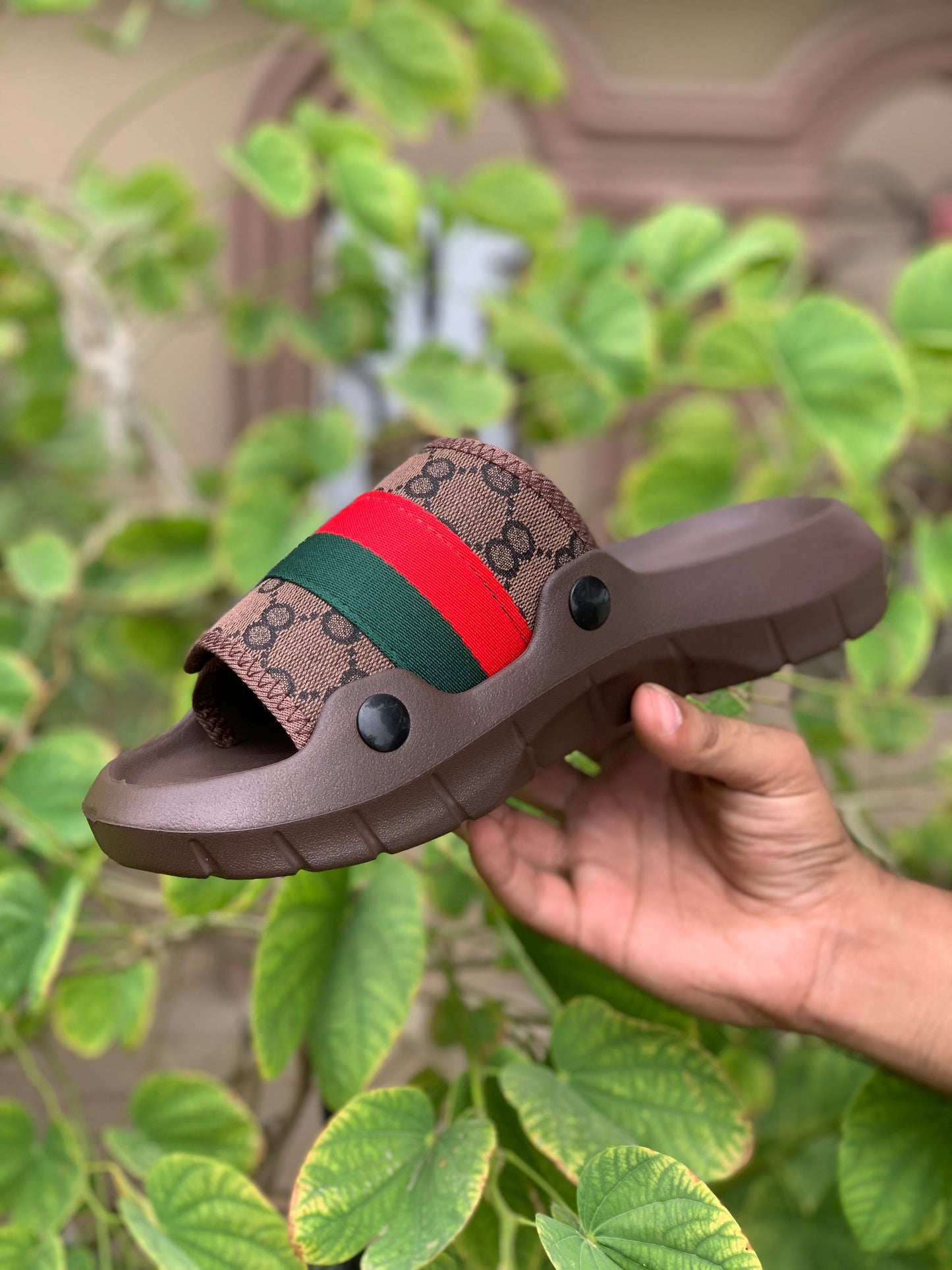 Decent slides by Reluxe - Reluxe