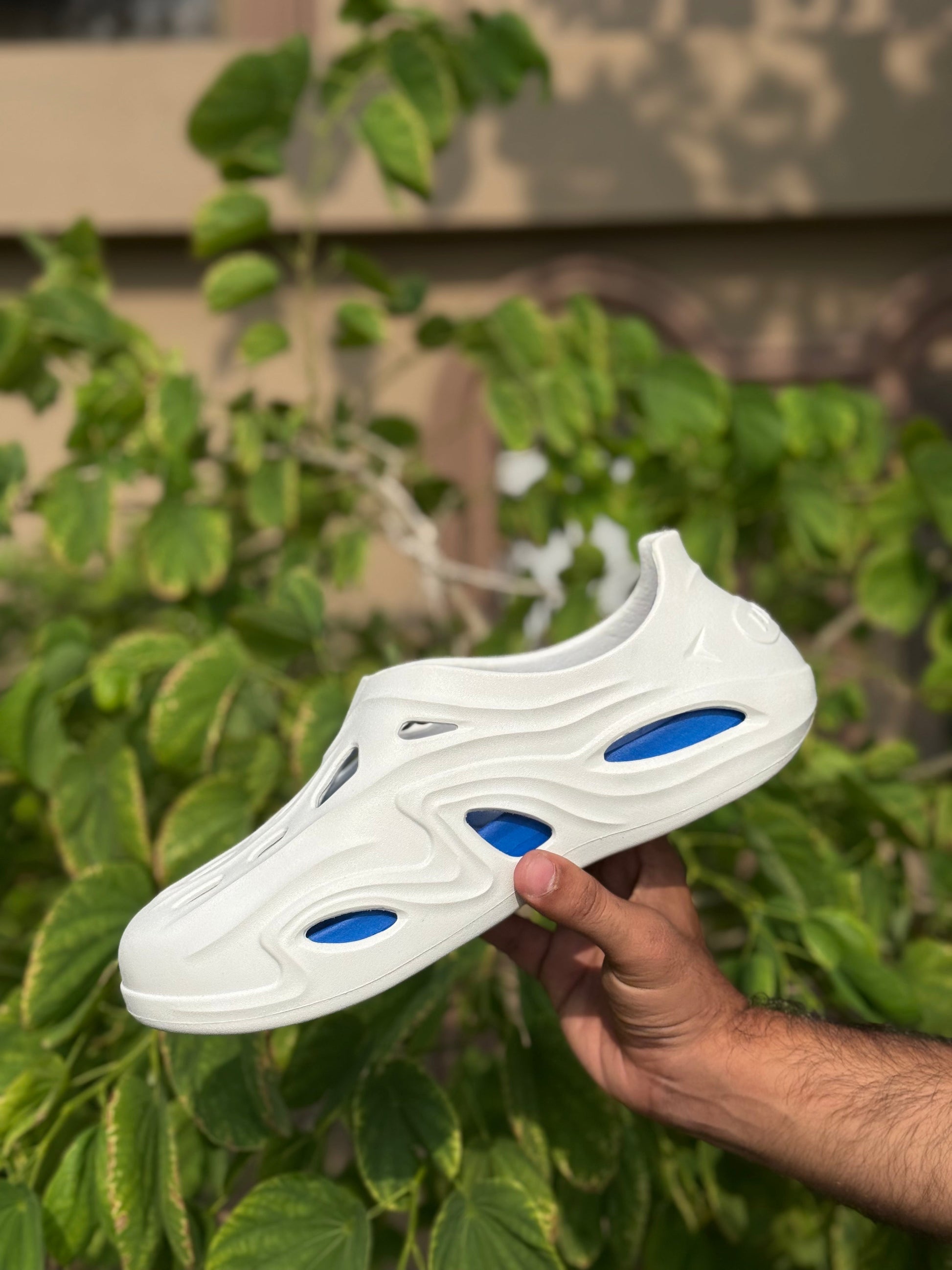 Sketcher Pro Clogs - Reluxe