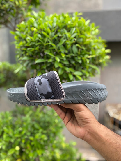 Skecher Fluffy Slides - Reluxe