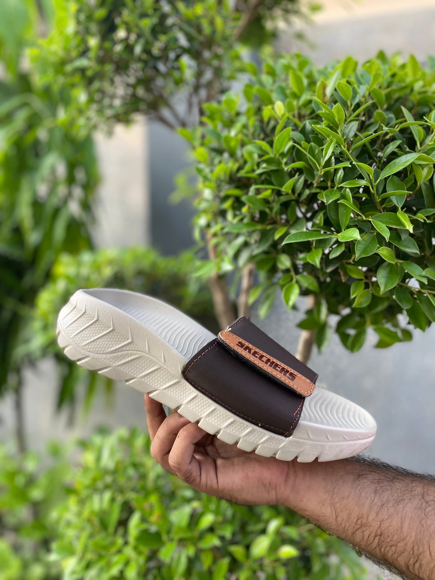 Skecher Jumper Slides 2 - Reluxe