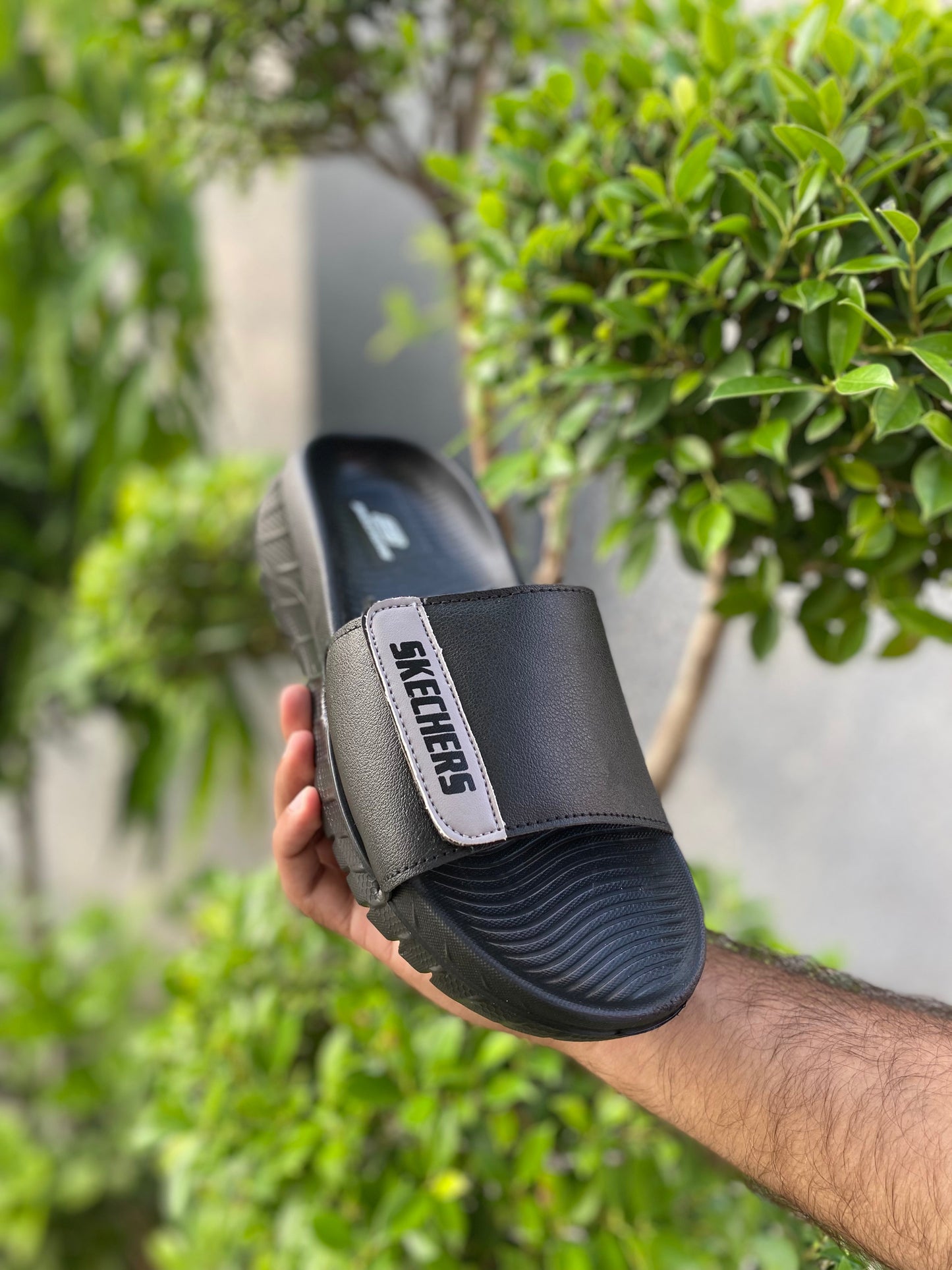 Skecher Jumper Slides 2 - Reluxe
