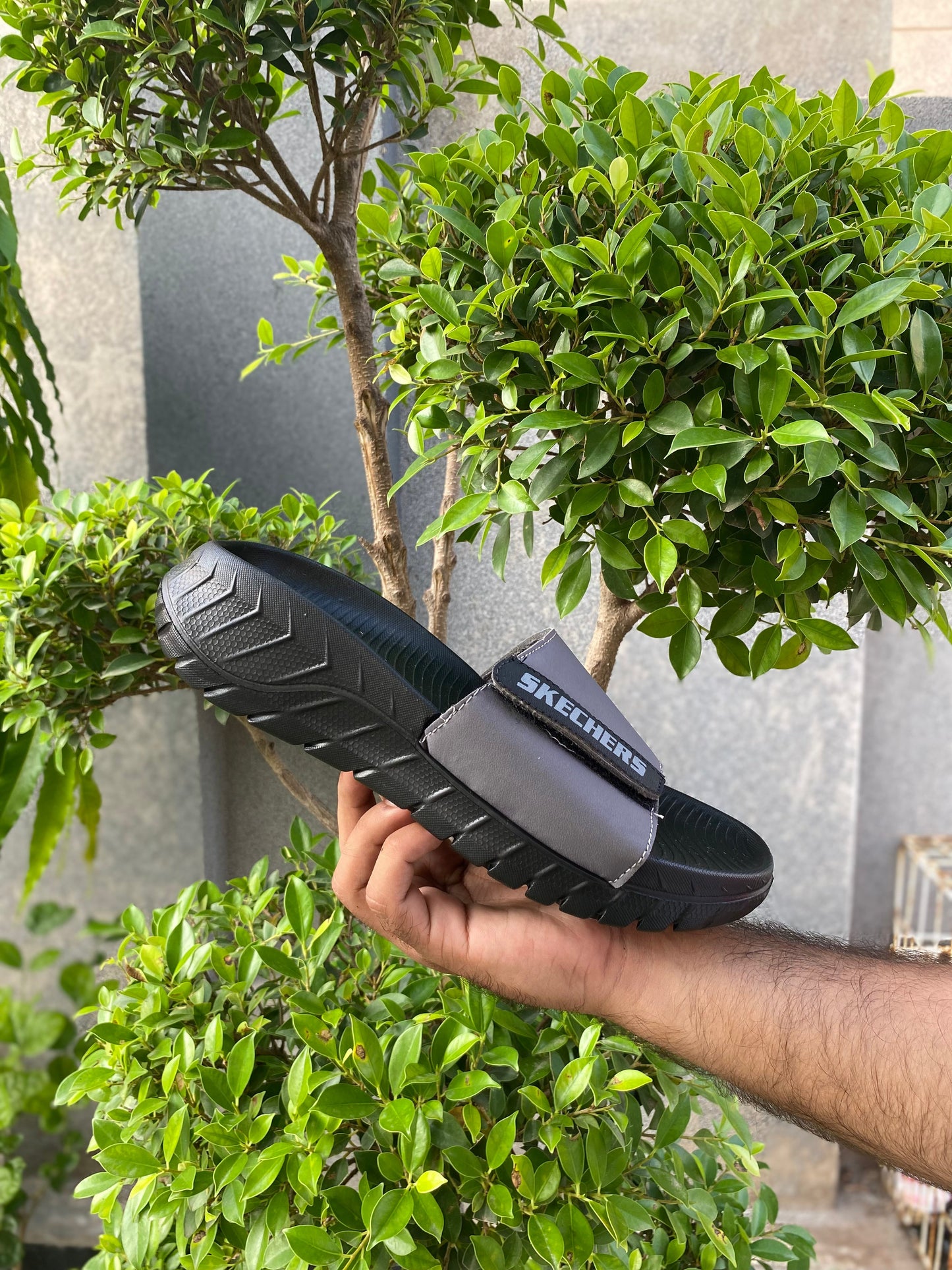 Skecher Jumper Slides 2 - Reluxe