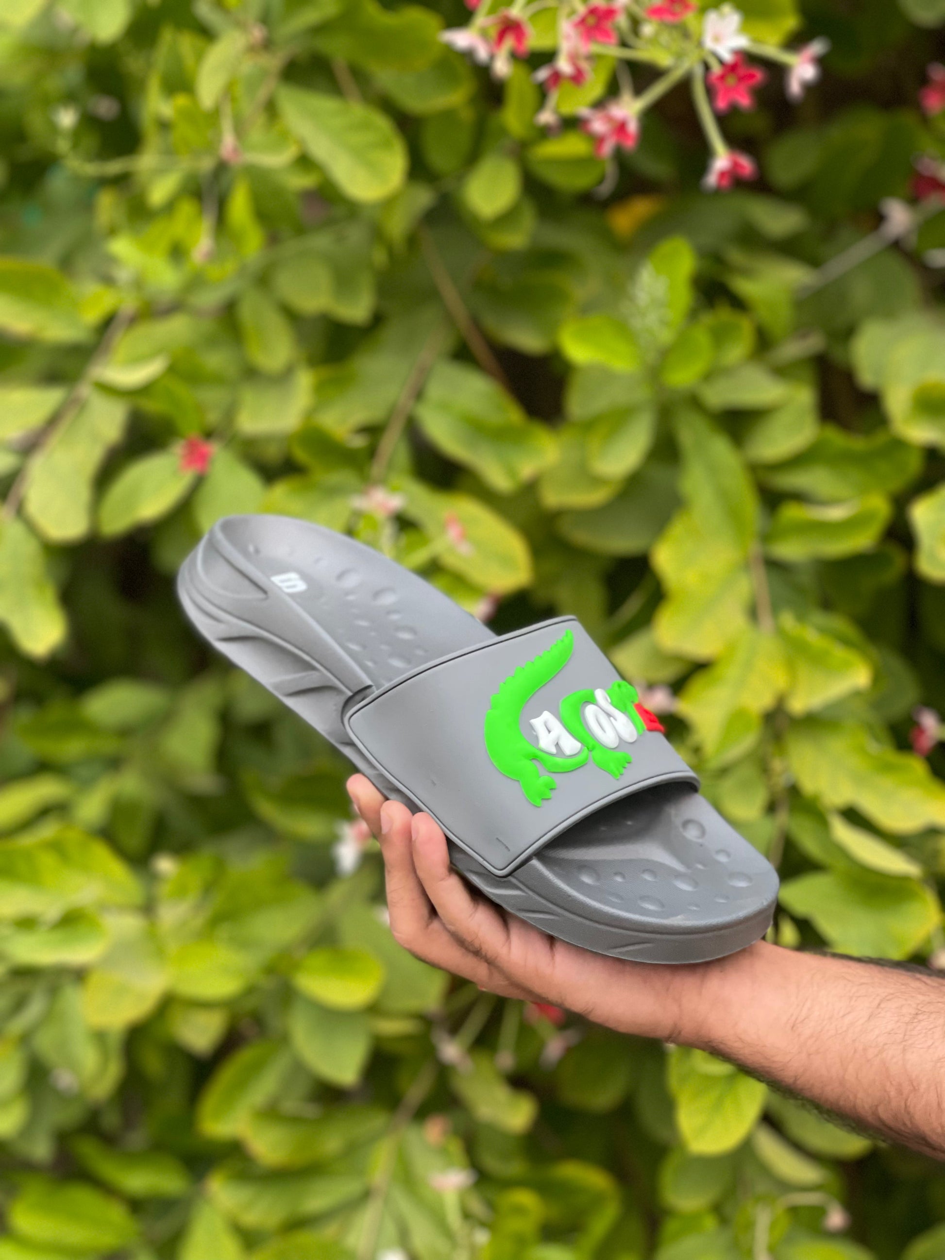 Lacoste Funky Slides - Reluxe