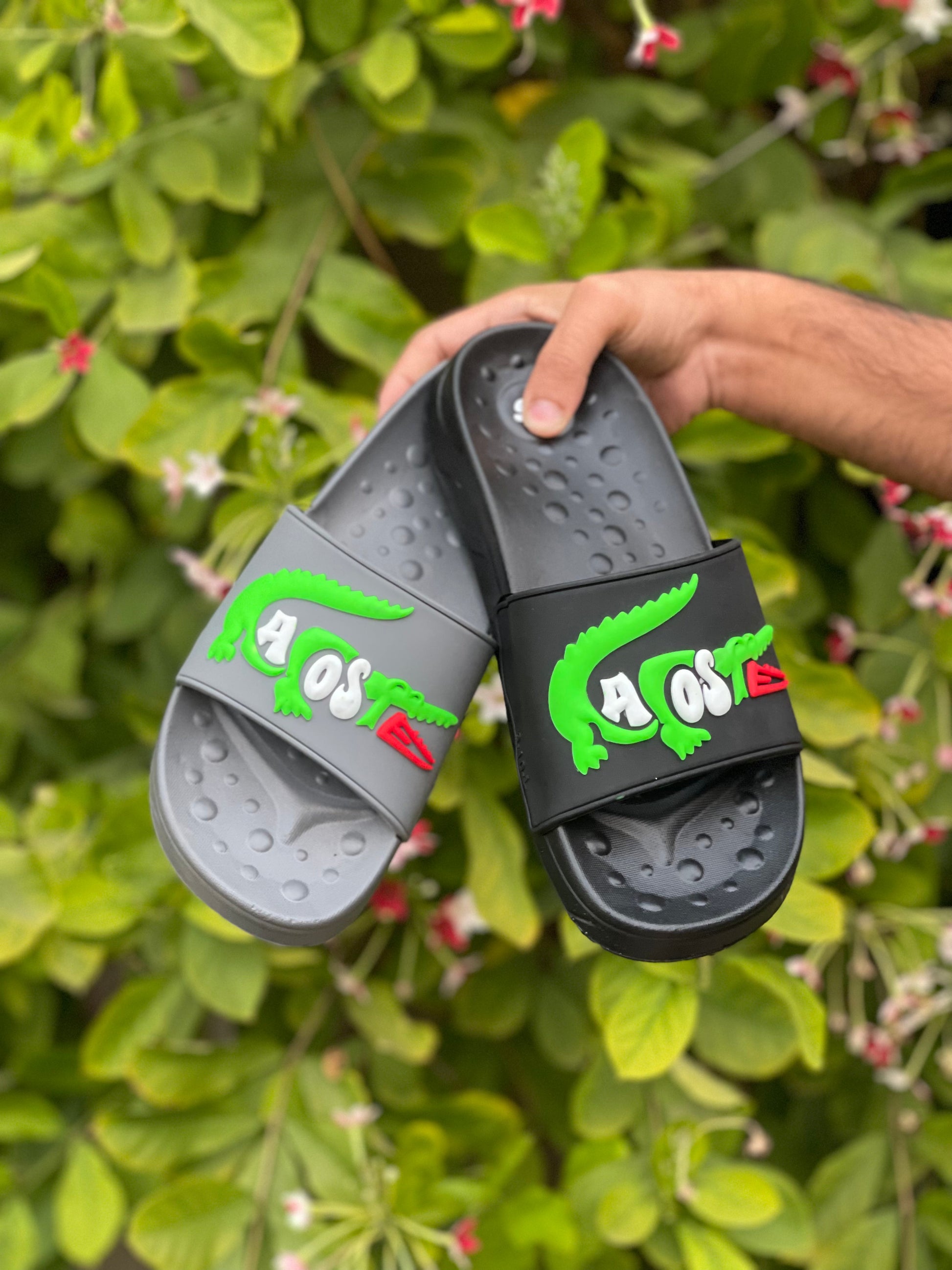 Lacoste Funky Slides - Reluxe