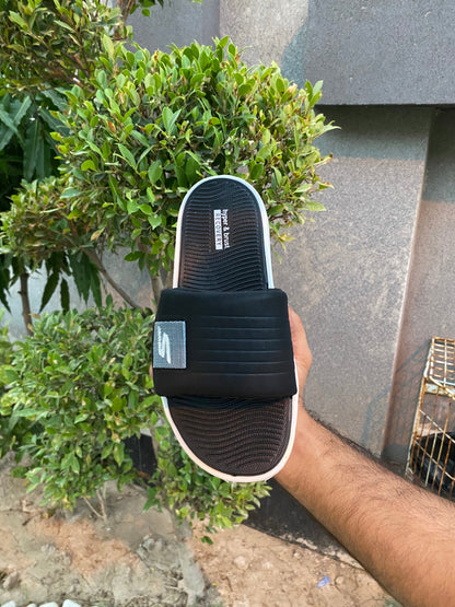 Skecher Puffy Slides - Reluxe