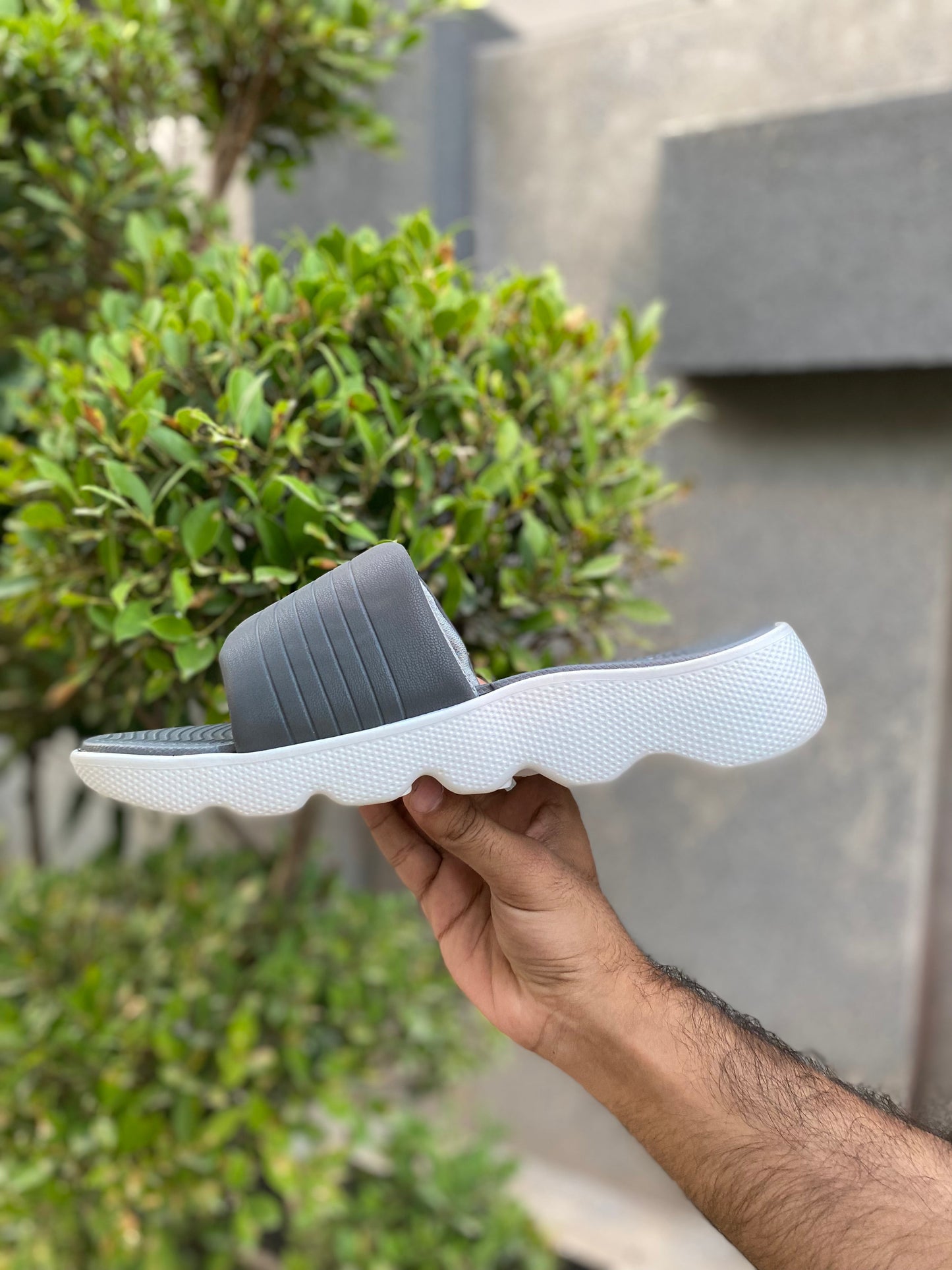 Skecher Puffy Slides - Reluxe