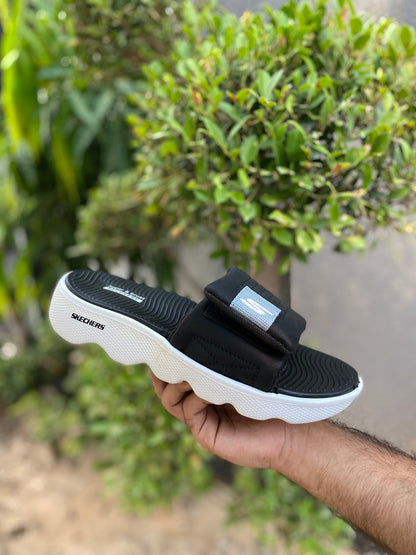 Skecher Puffy Slides - Reluxe