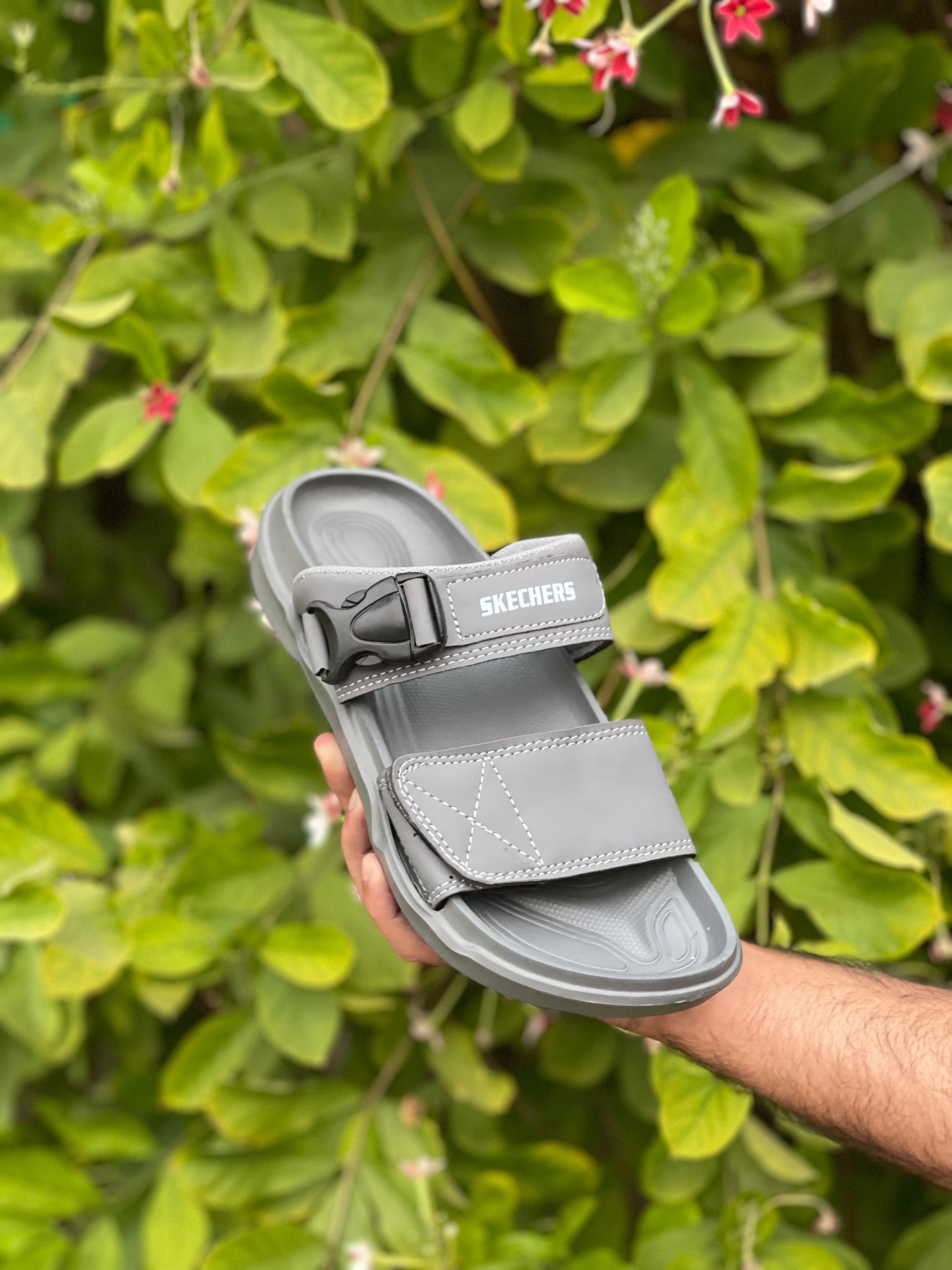 Skecher Zoro Slides - Reluxe