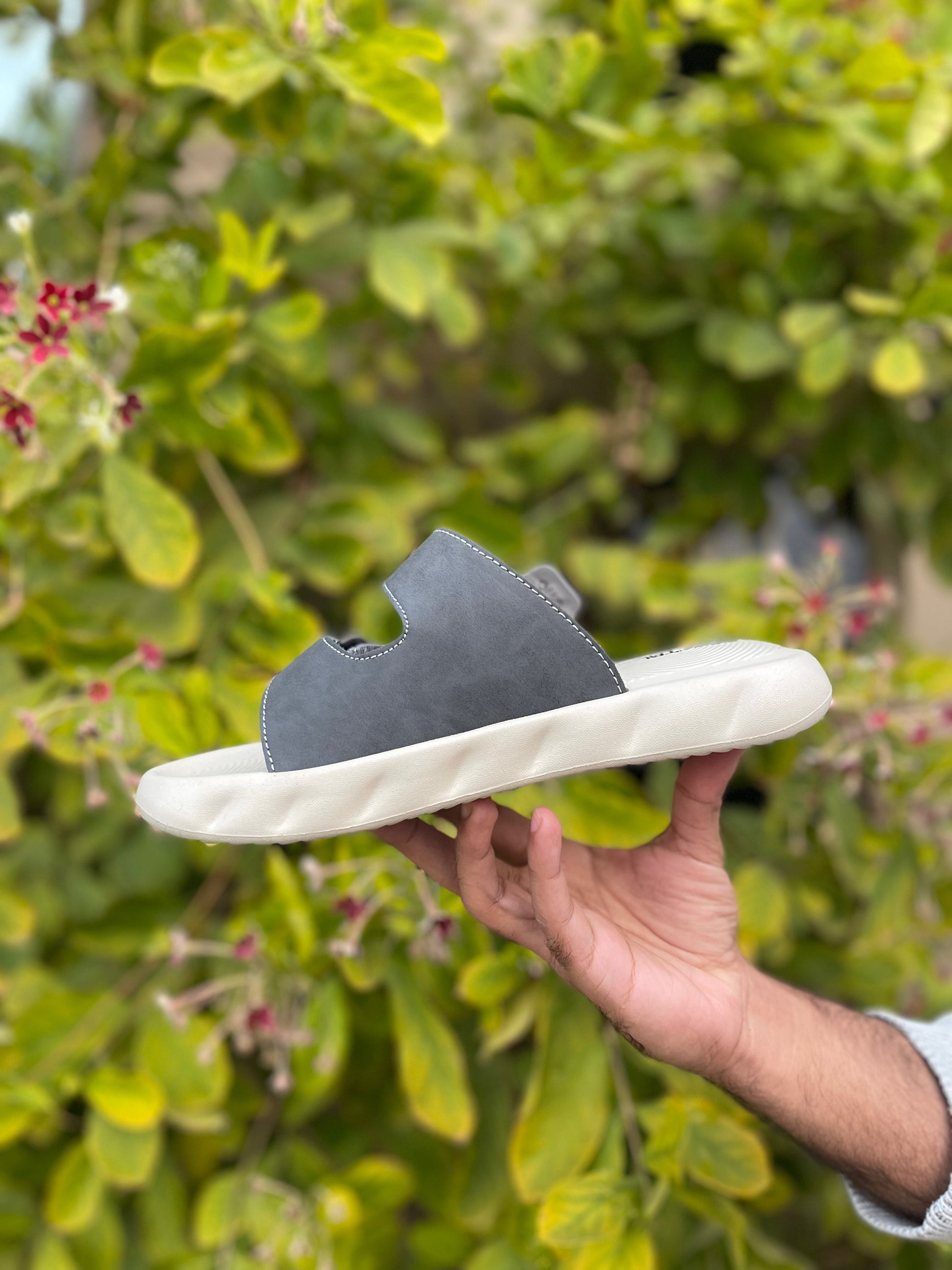 Old Money Slides - Reluxe