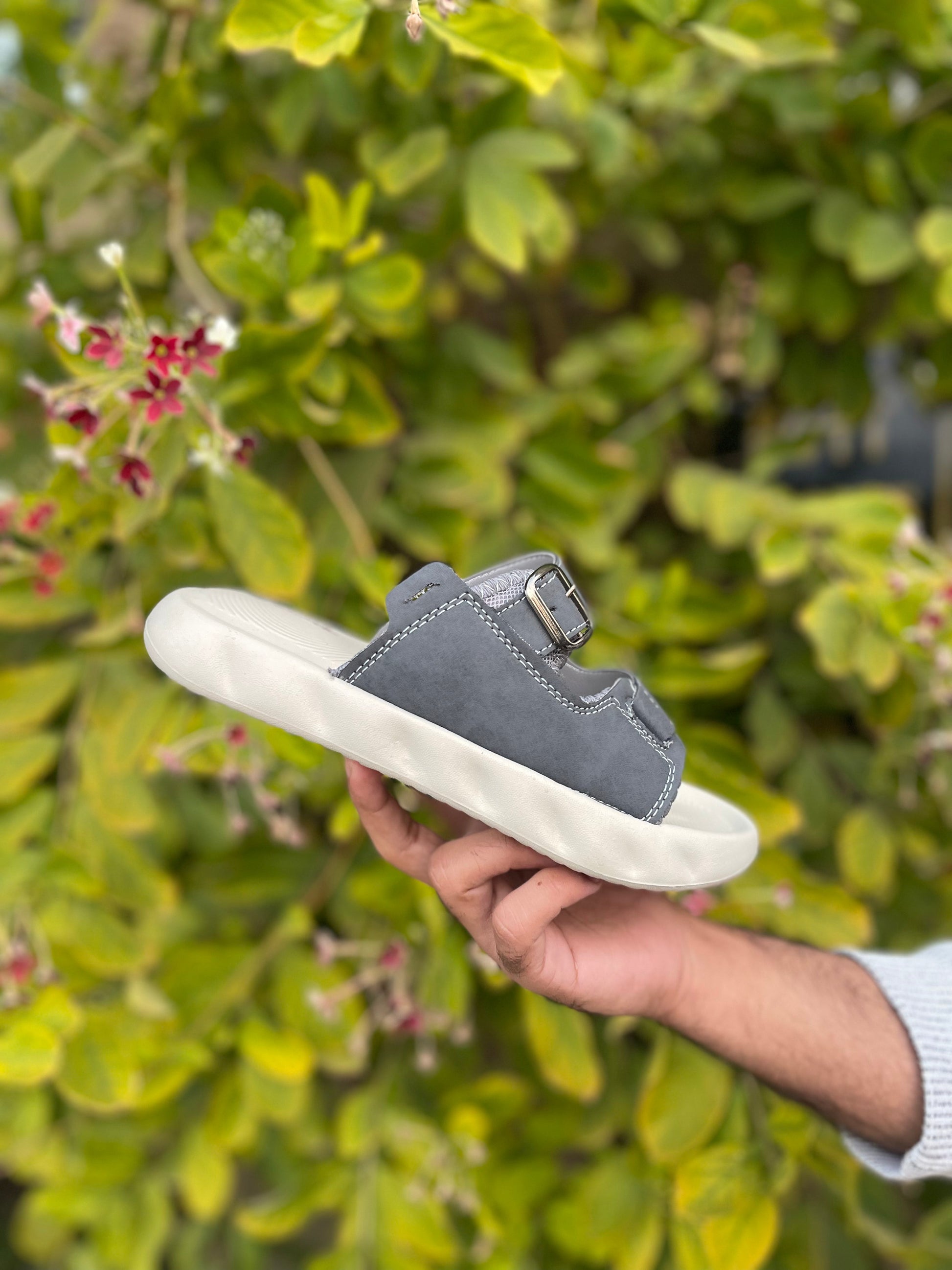 Old Money Slides - Reluxe