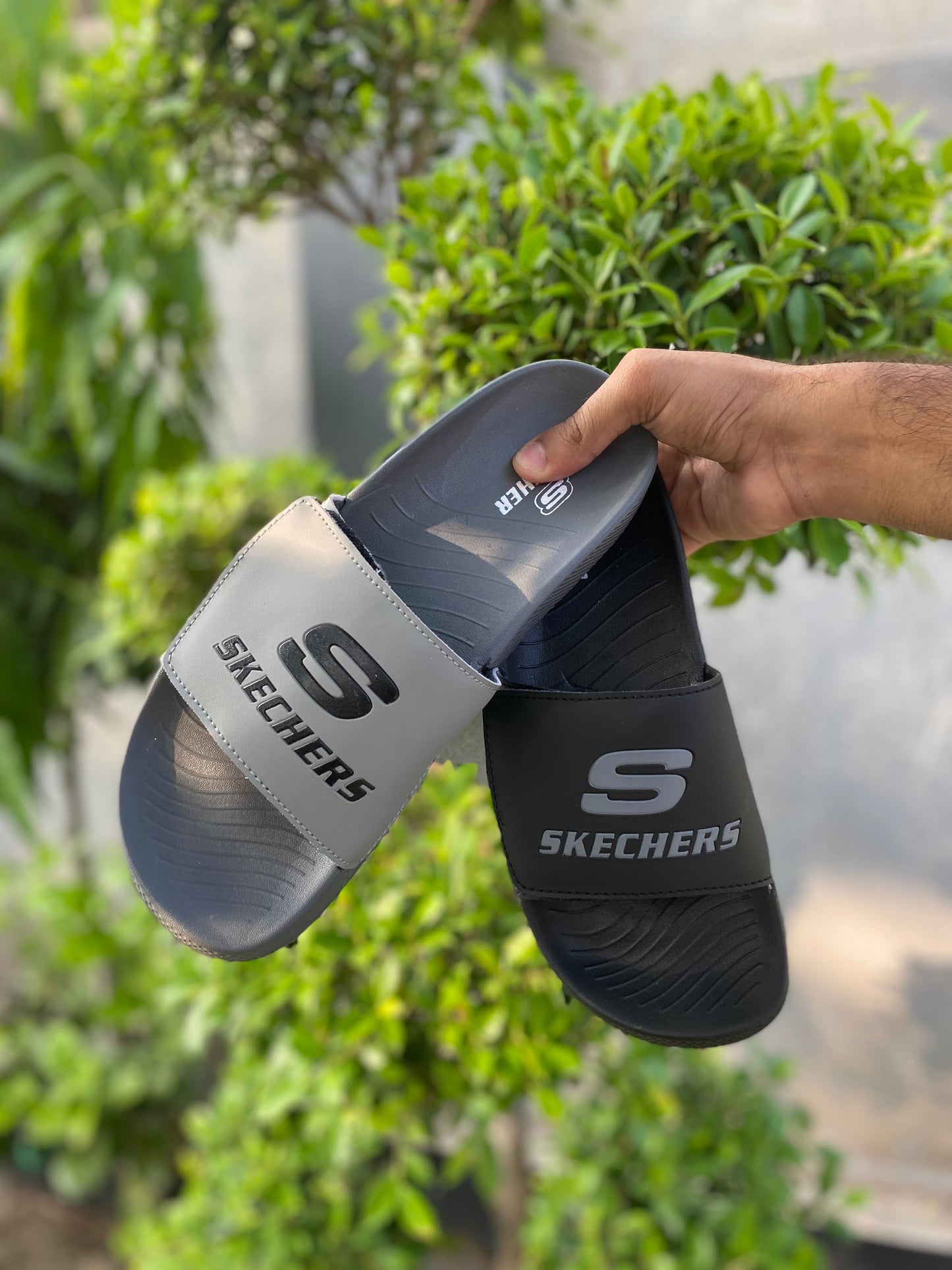 Skecher Leo Slides - Reluxe