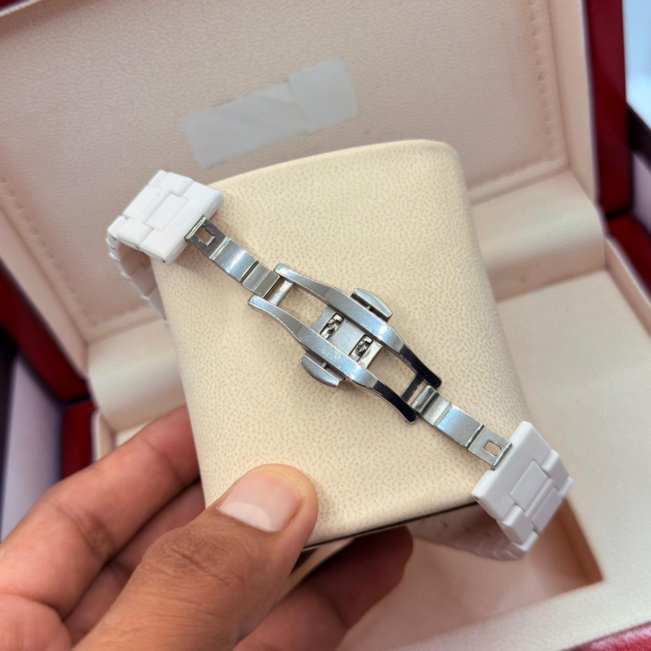 Original White aura watch - Reluxe